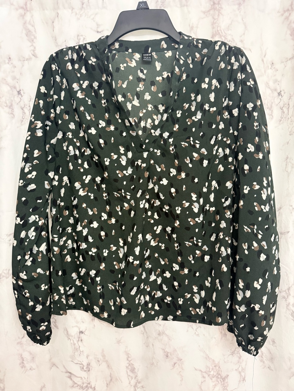 SHEIN Dark Green Floral Print V-Neck Blouse